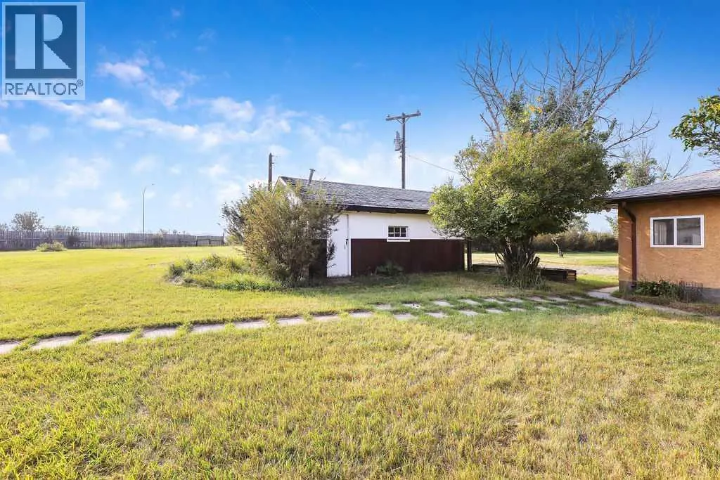 282013 HWY 533