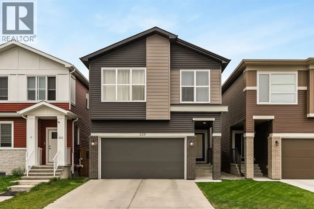 229 Walgrove Way SE
