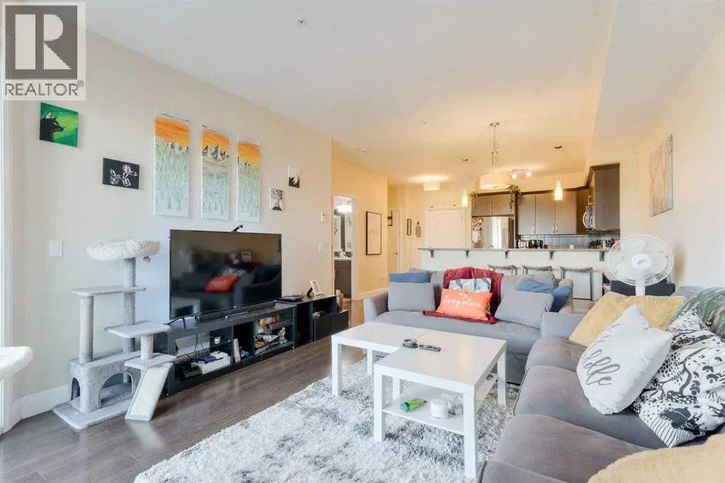 2105, 15 Sunset Square
