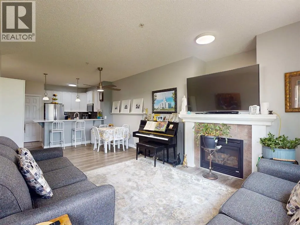 211, 25 Prestwick Drive SE