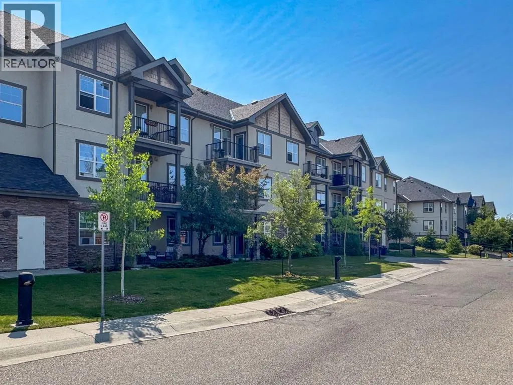 211, 25 Prestwick Drive SE