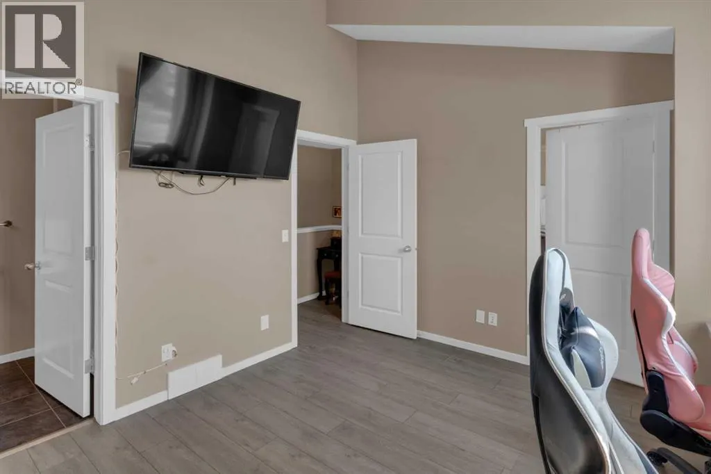 132 Walden Gate SE