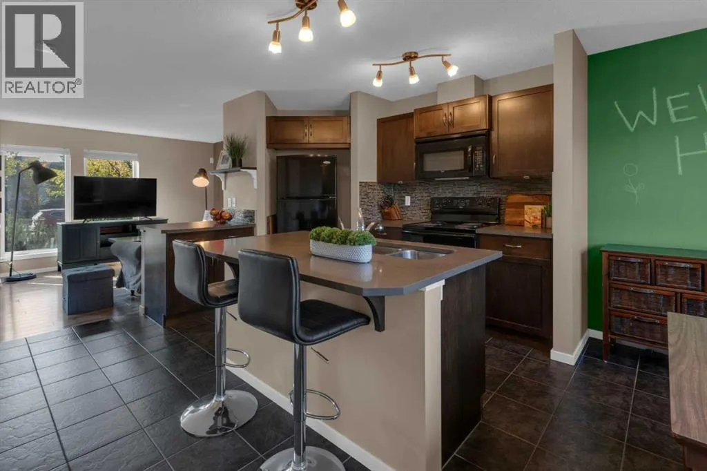 132 Walden Gate SE