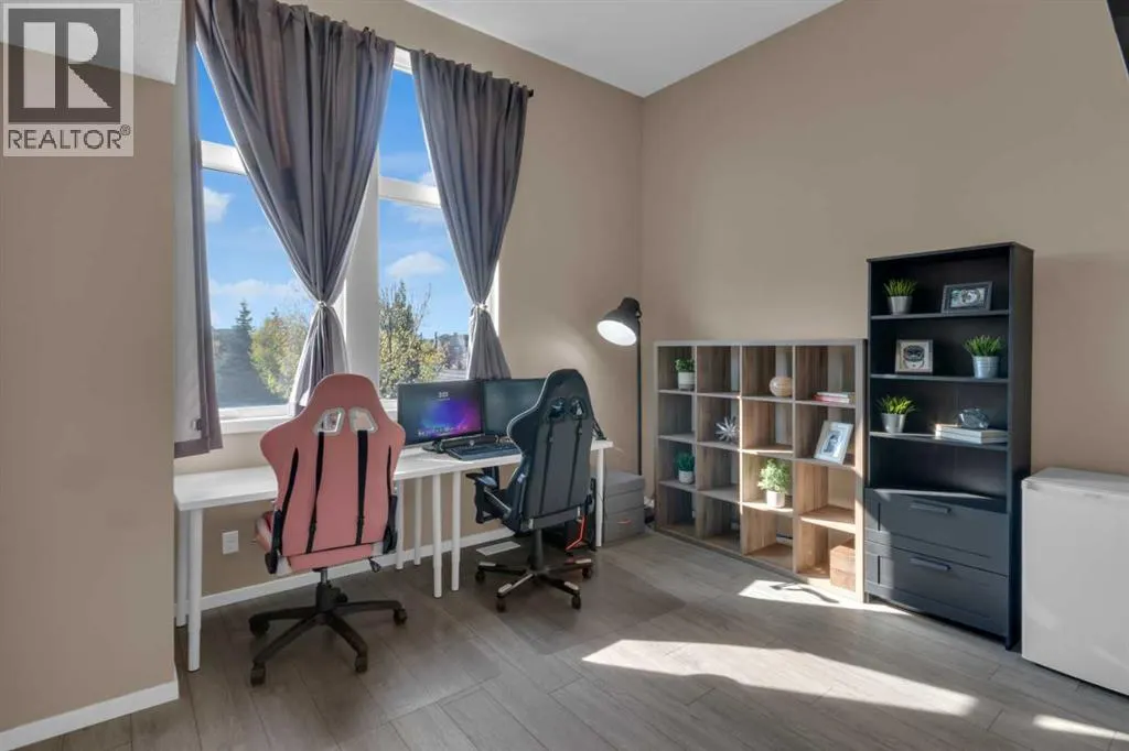 132 Walden Gate SE