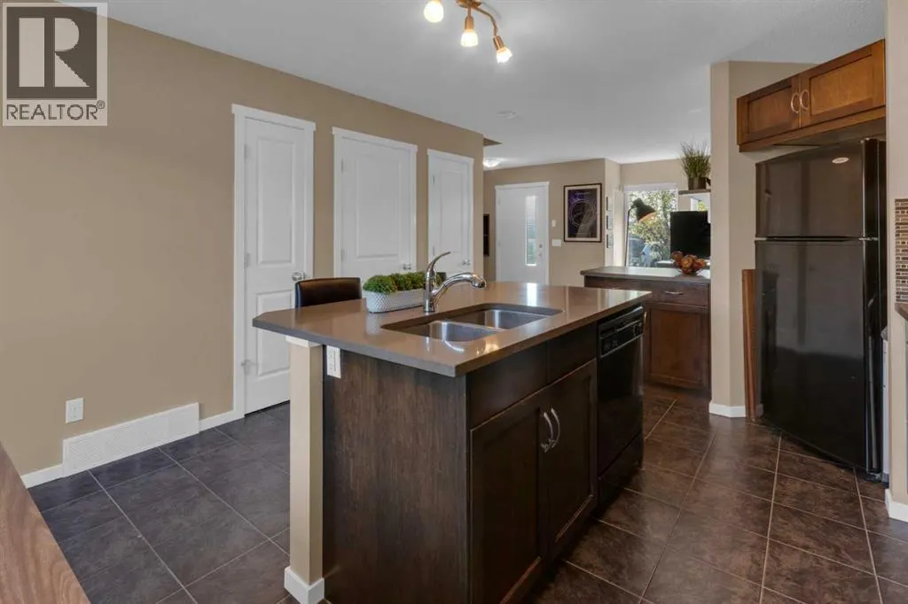 132 Walden Gate SE
