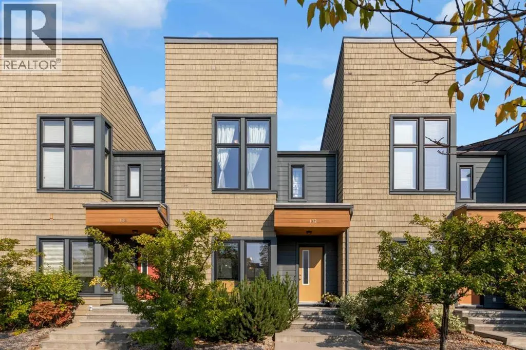132 Walden Gate SE