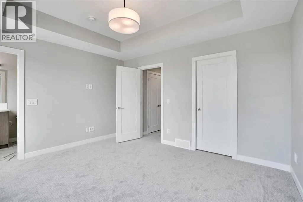 108 Bridgeport Green