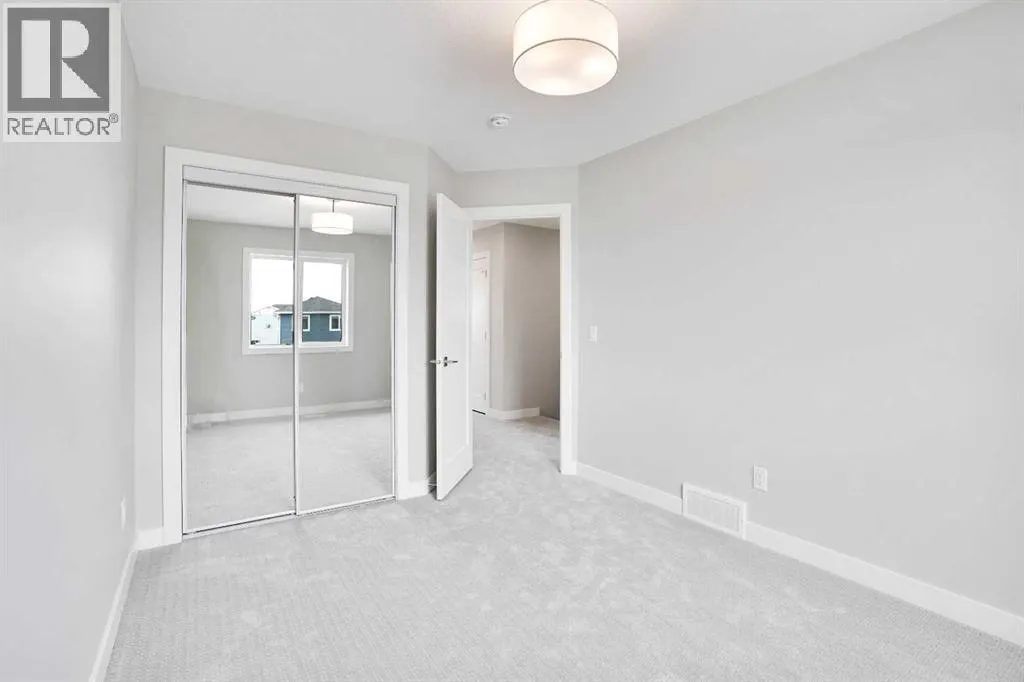 108 Bridgeport Green