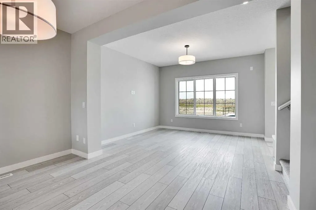 108 Bridgeport Green