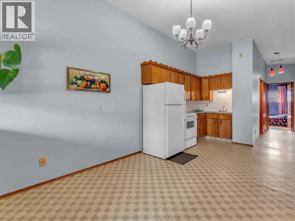 2833 / 2835 14 Avenue SE