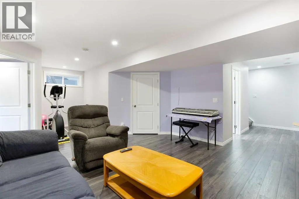 332 New Brighton Place SE