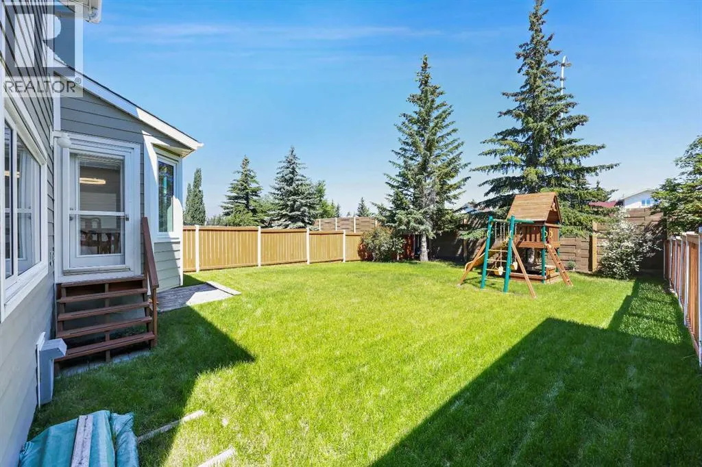 104 Hawkmount Close NW