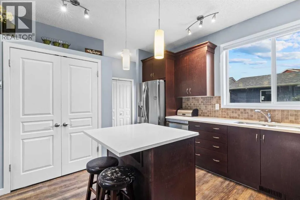 1351 New Brighton Park SE