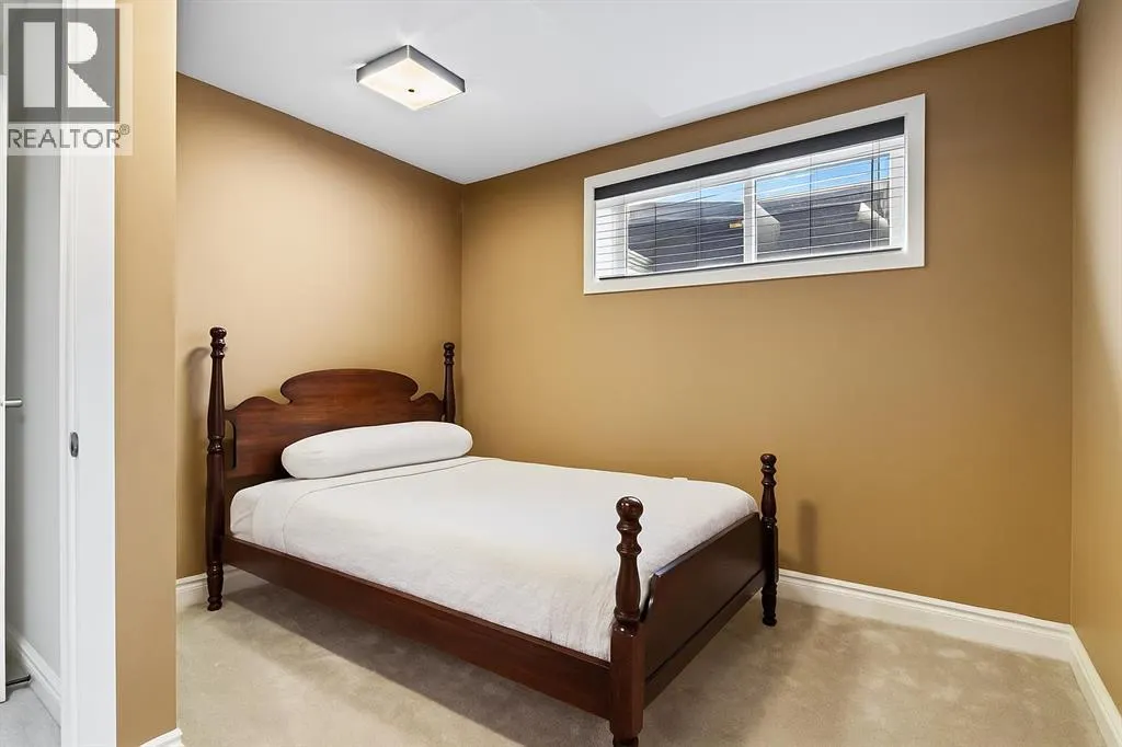 1351 New Brighton Park SE
