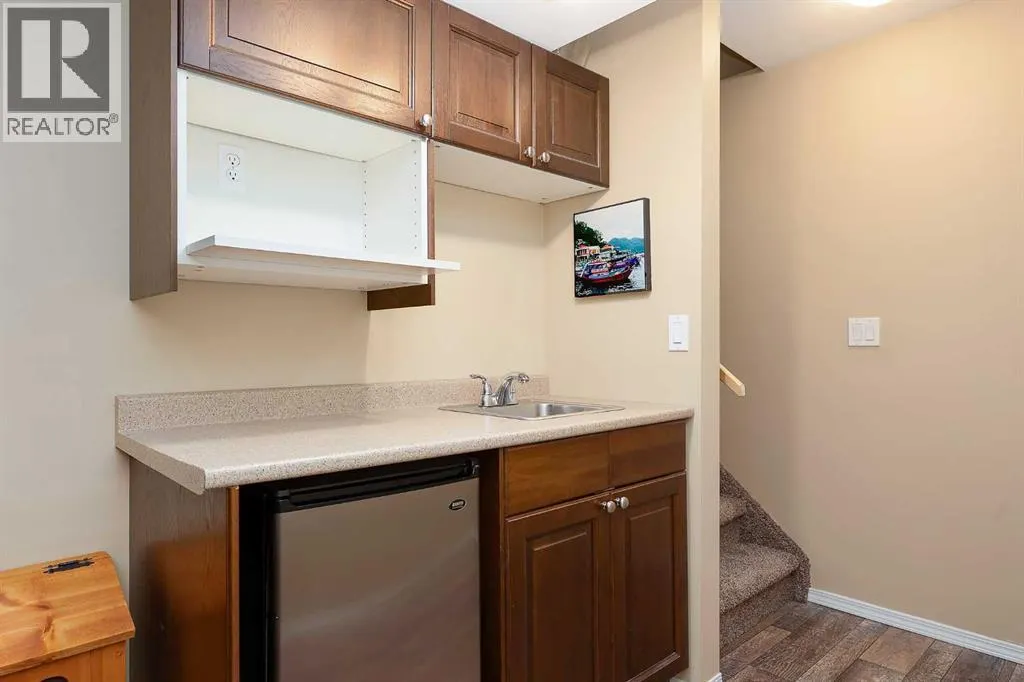 18 Tuscany Ravine Terrace NW