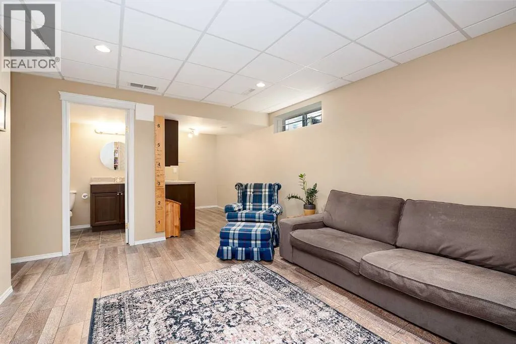 18 Tuscany Ravine Terrace NW