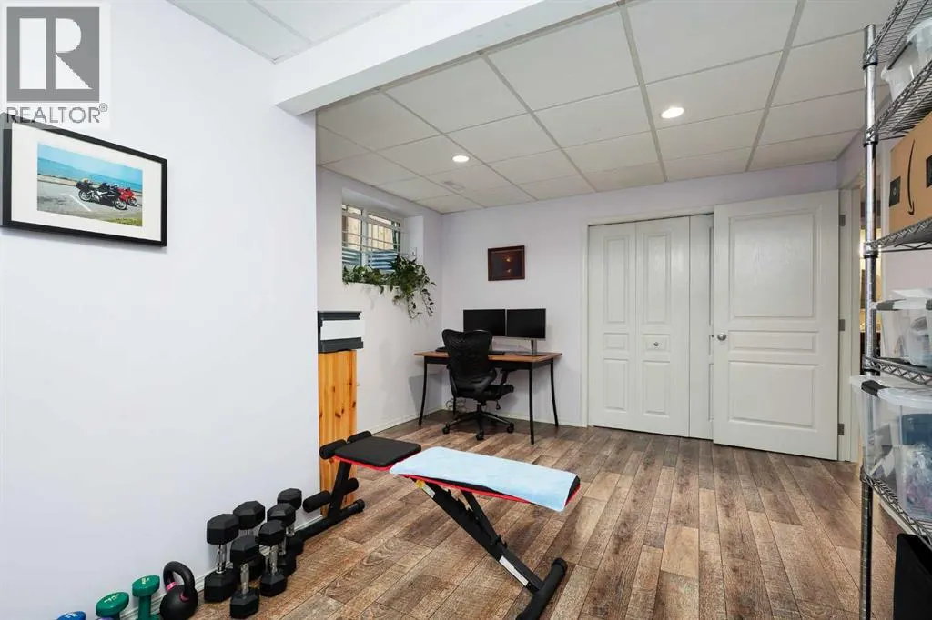 18 Tuscany Ravine Terrace NW