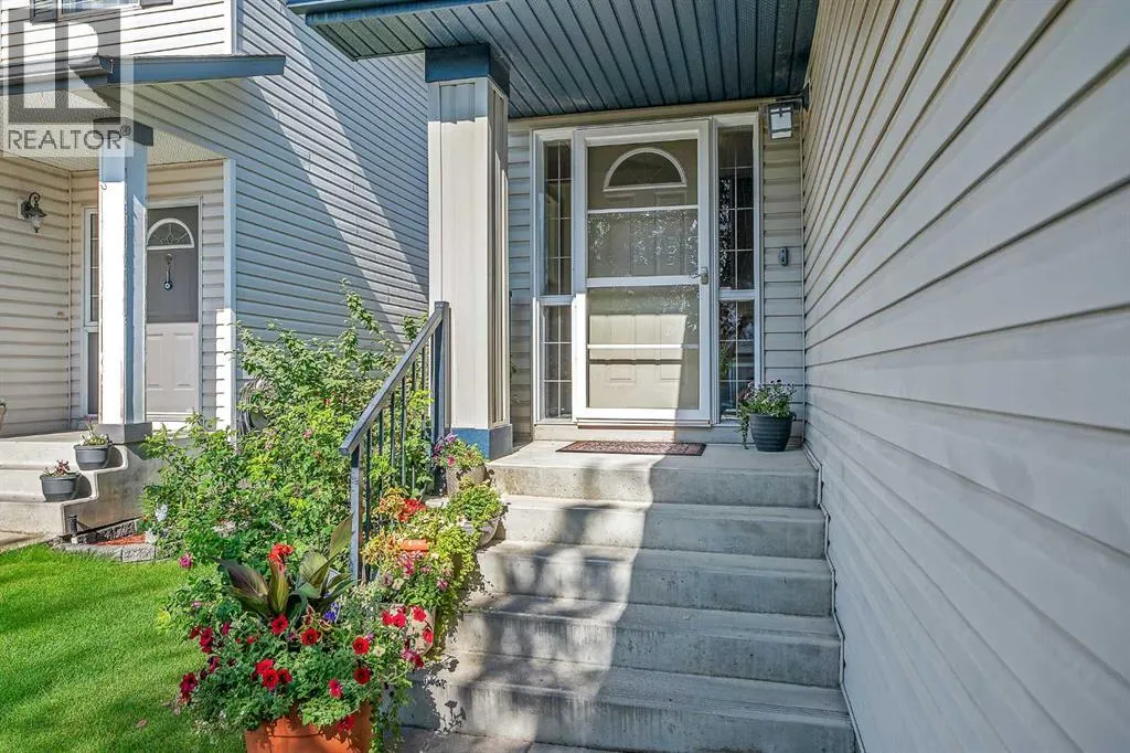 18 Tuscany Ravine Terrace NW
