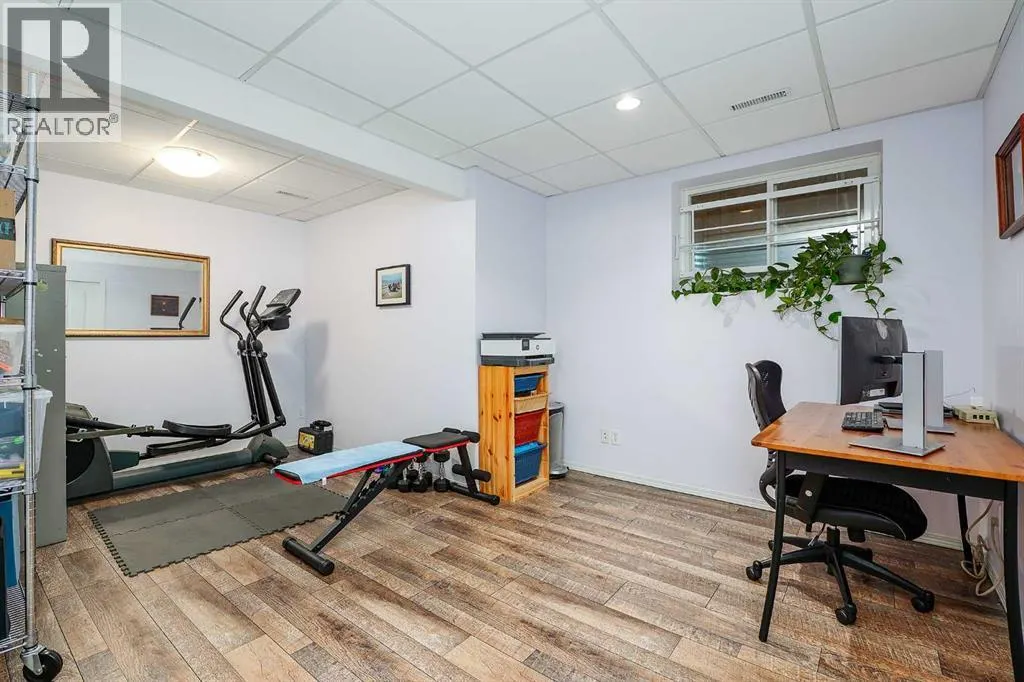 18 Tuscany Ravine Terrace NW