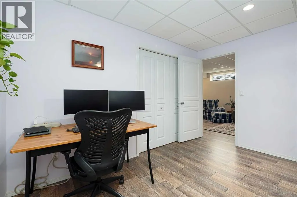 18 Tuscany Ravine Terrace NW