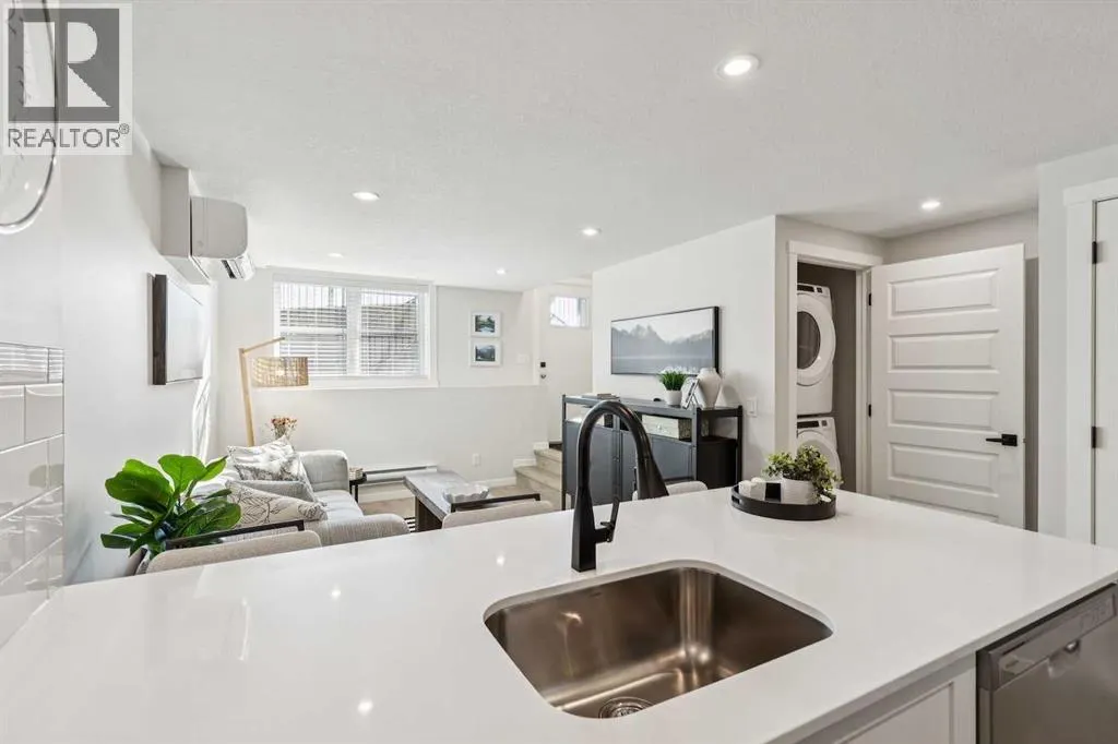 105, 135 Mahogany Parade SE