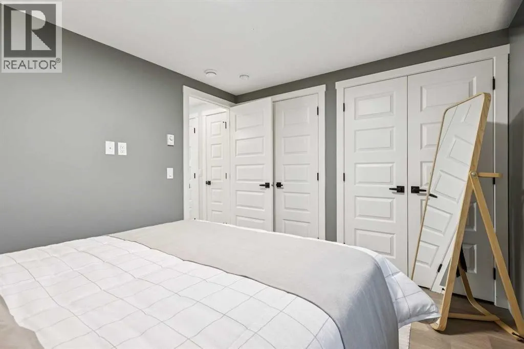 105, 135 Mahogany Parade SE