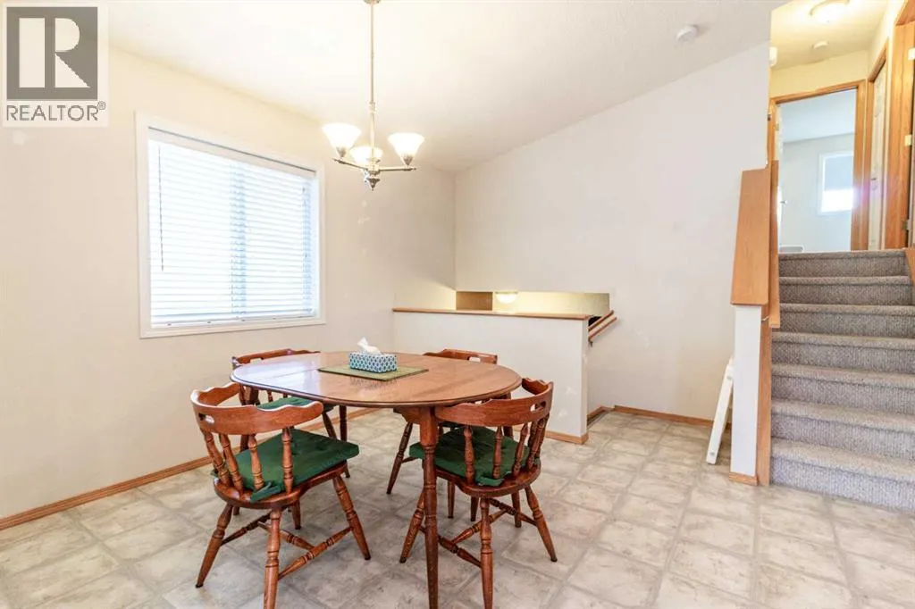 39 Saddlemont Manor NE