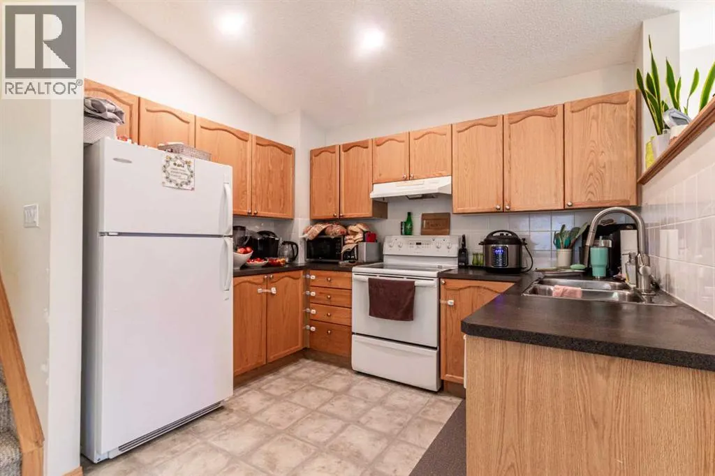 39 Saddlemont Manor NE