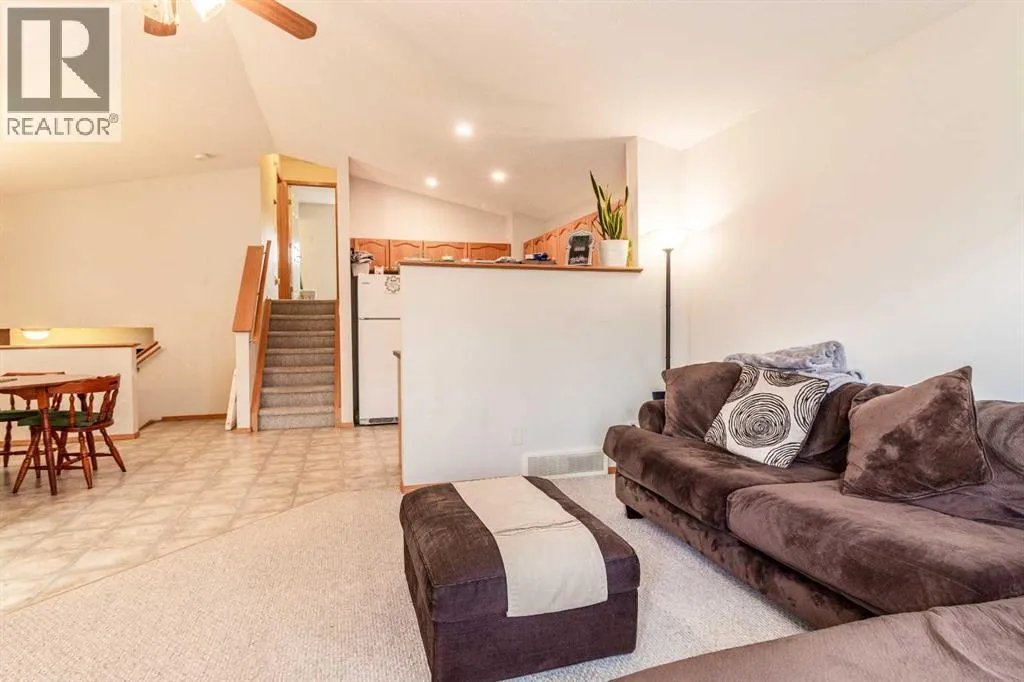 39 Saddlemont Manor NE