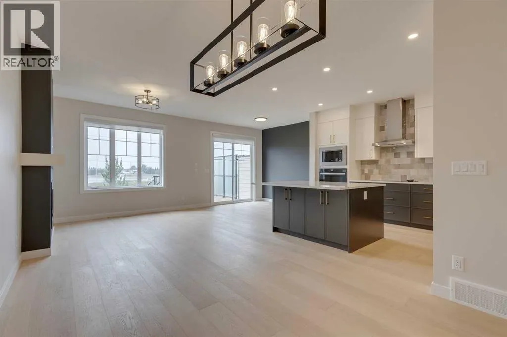 167 Greenwich Drive NW