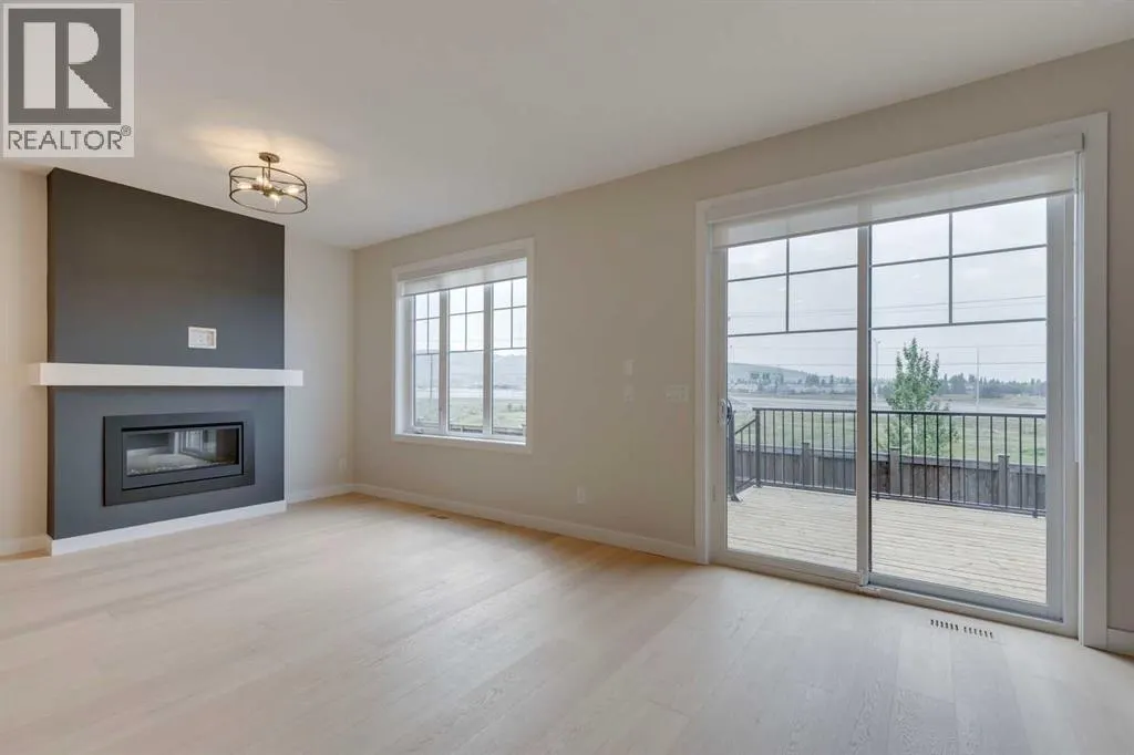 167 Greenwich Drive NW