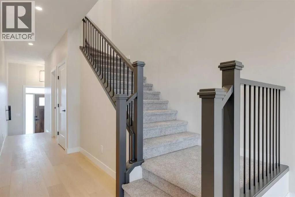 167 Greenwich Drive NW