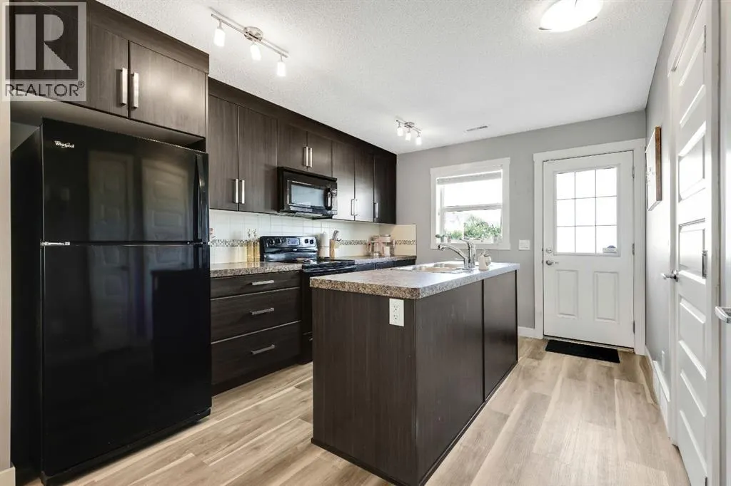 220 Mckenzie Towne Close SE