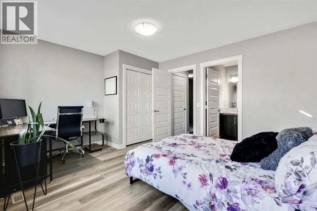 220 Mckenzie Towne Close SE