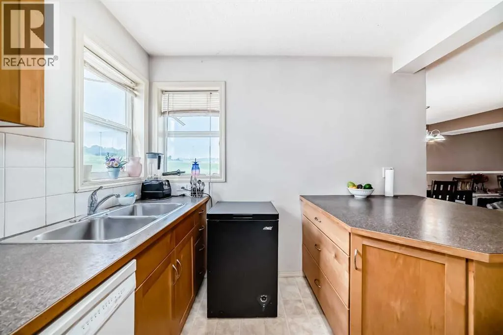 28, 200 Hidden Hills Terrace NW