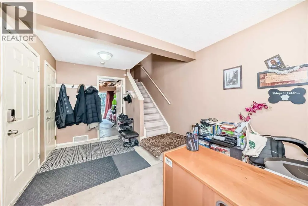 28, 200 Hidden Hills Terrace NW