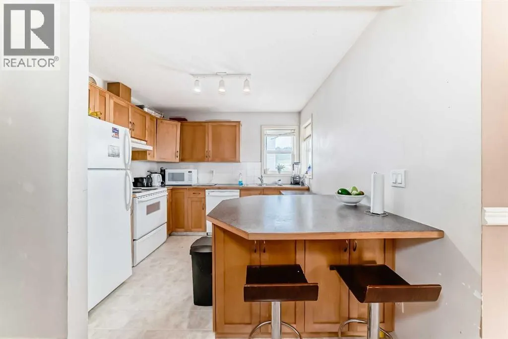 28, 200 Hidden Hills Terrace NW