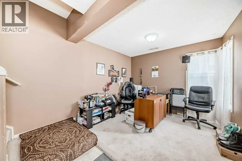 28, 200 Hidden Hills Terrace NW