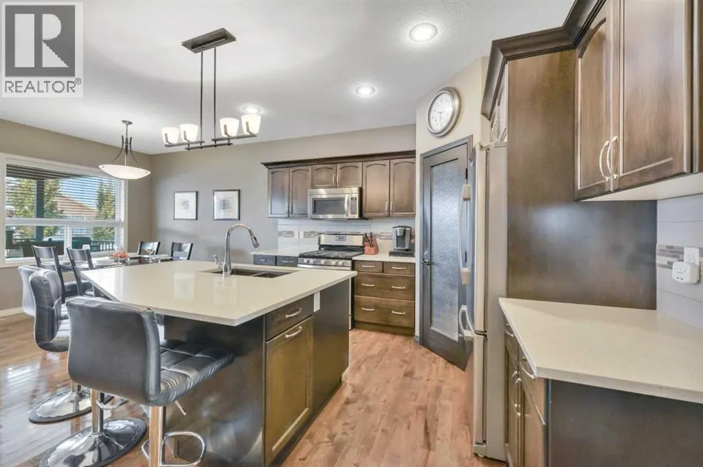 34 Leaside Crescent