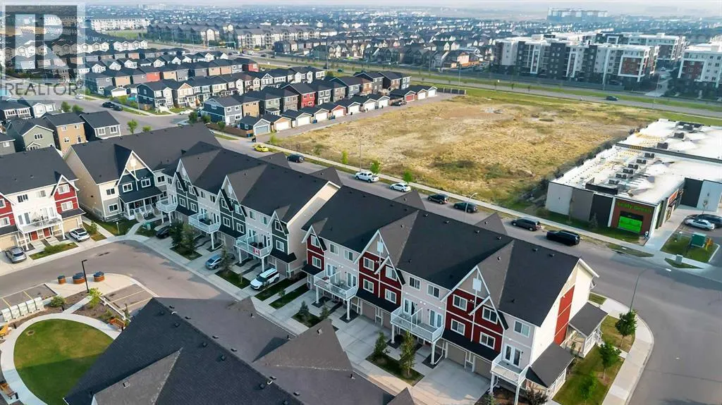 104, 32 Red Embers Parade NE