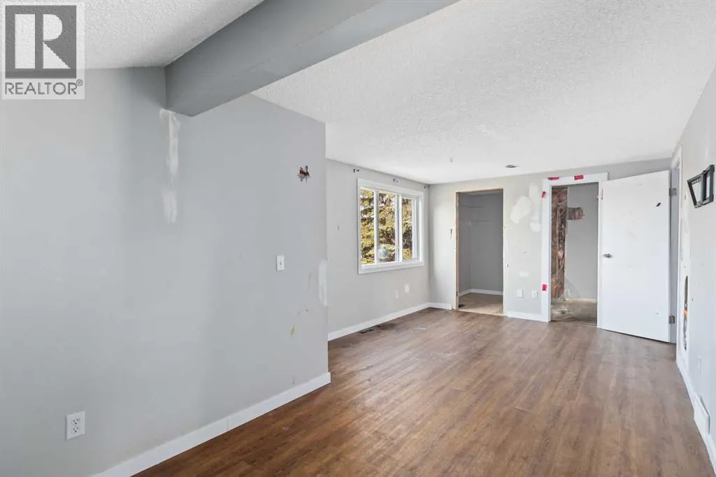 227 Dickins Drive