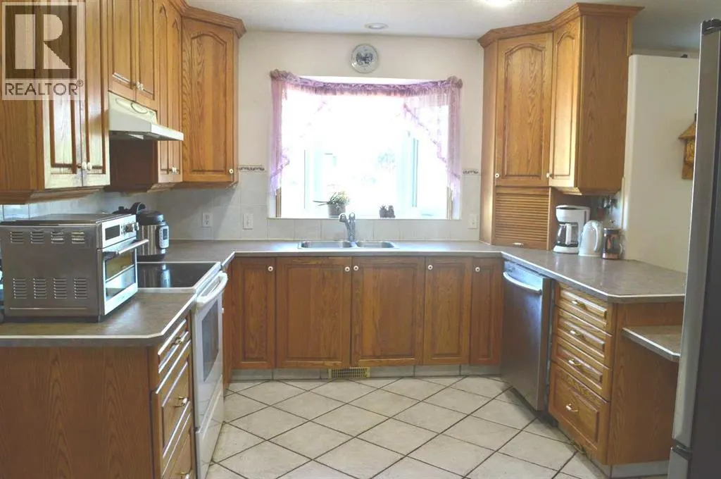 94 Lund Close