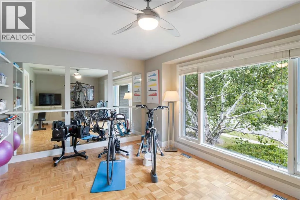 39 Woodgreen Drive SW