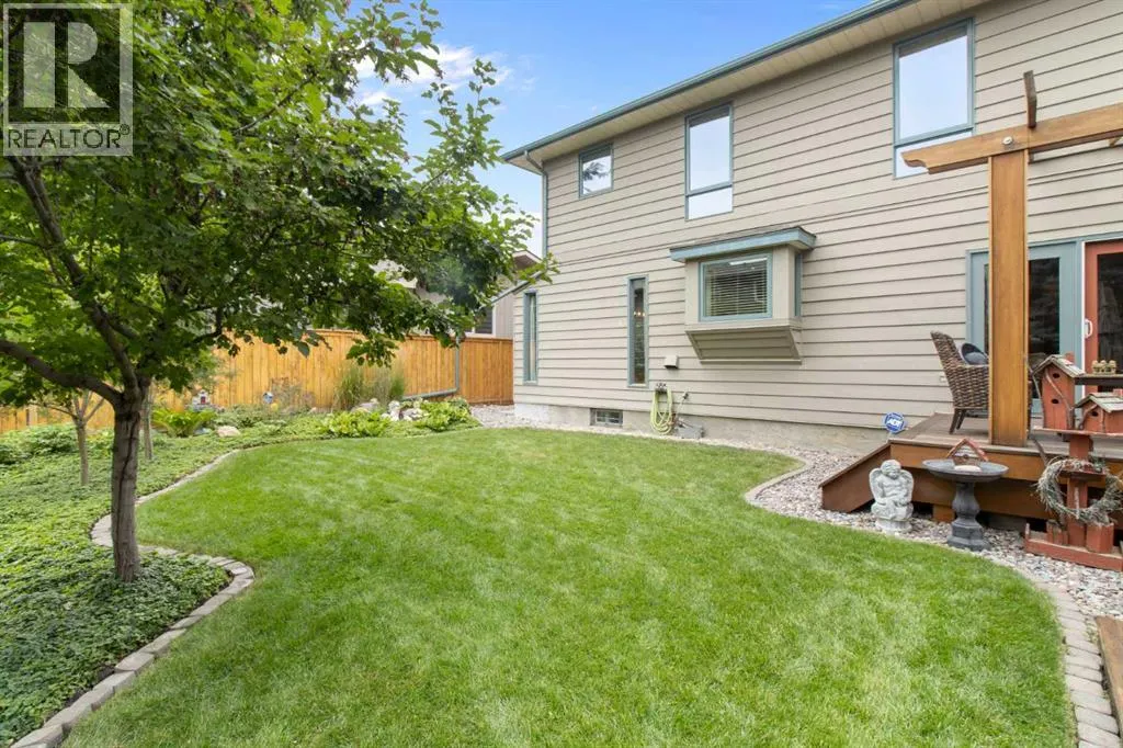 39 Woodgreen Drive SW