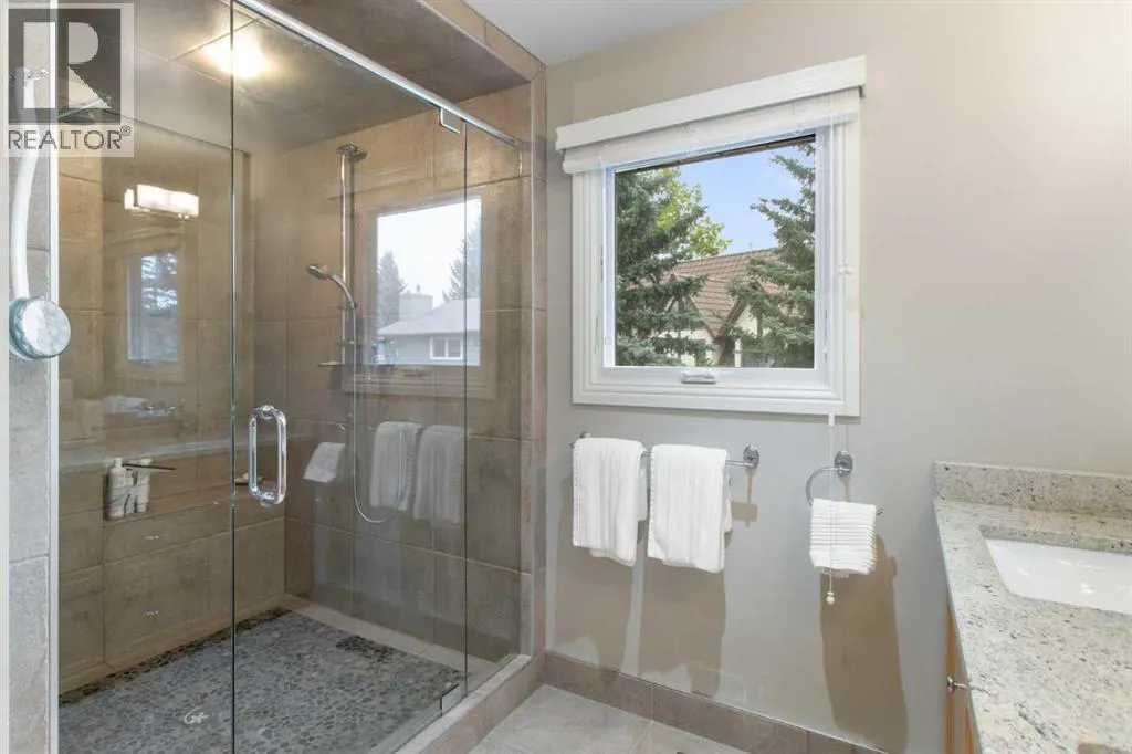 39 Woodgreen Drive SW