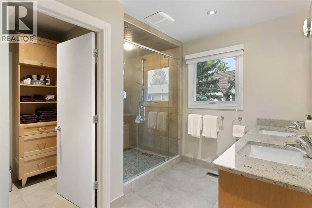 39 Woodgreen Drive SW
