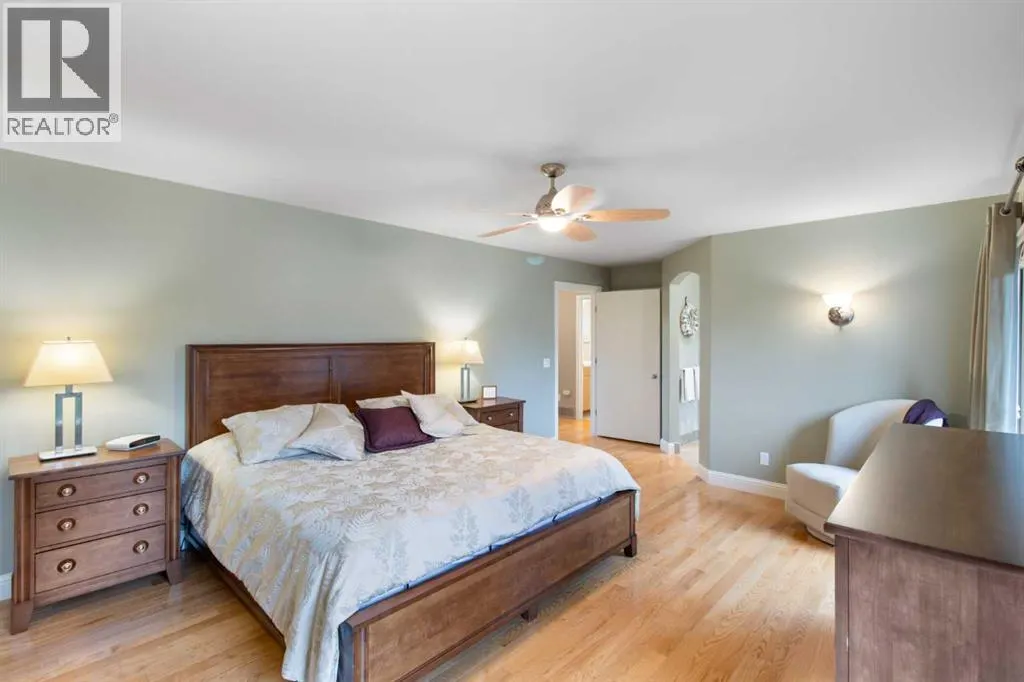 39 Woodgreen Drive SW