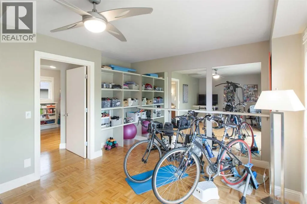 39 Woodgreen Drive SW