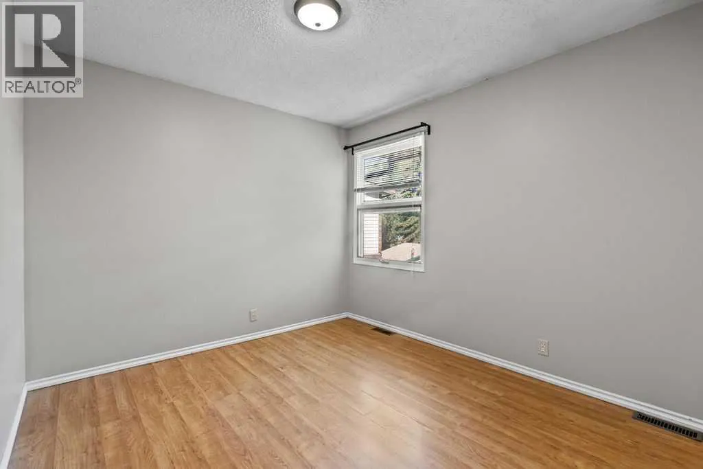 215 Ranchview Court NW