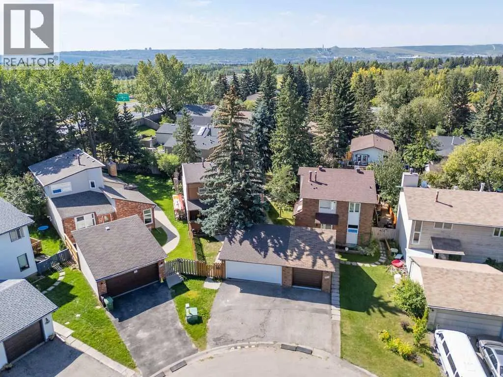 215 Ranchview Court NW